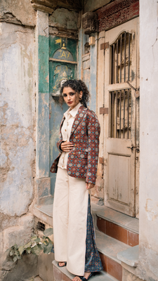 Nakhra Blazer (Black)