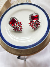 Load image into Gallery viewer, Darla CZ Studs