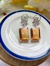 Load image into Gallery viewer, Sofia Earrings