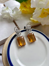 Load image into Gallery viewer, Sofia Earrings